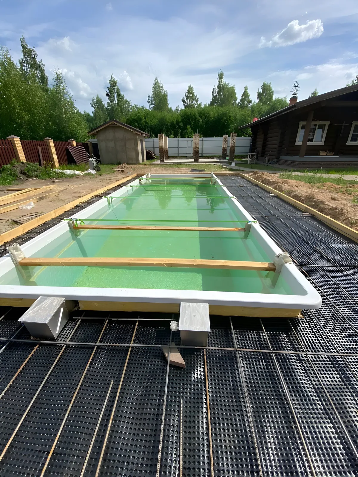 Laguna 9 — вечернее освещение в Тутаеве